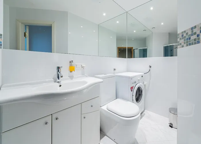 Center Comfort ゲストハウス *